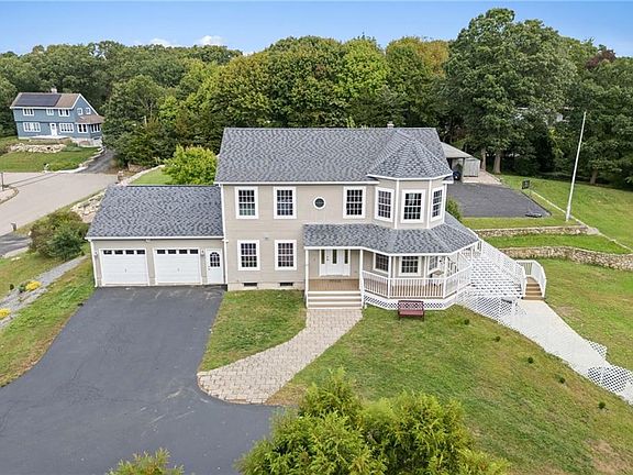 4th image of 39 Moonlight Dr