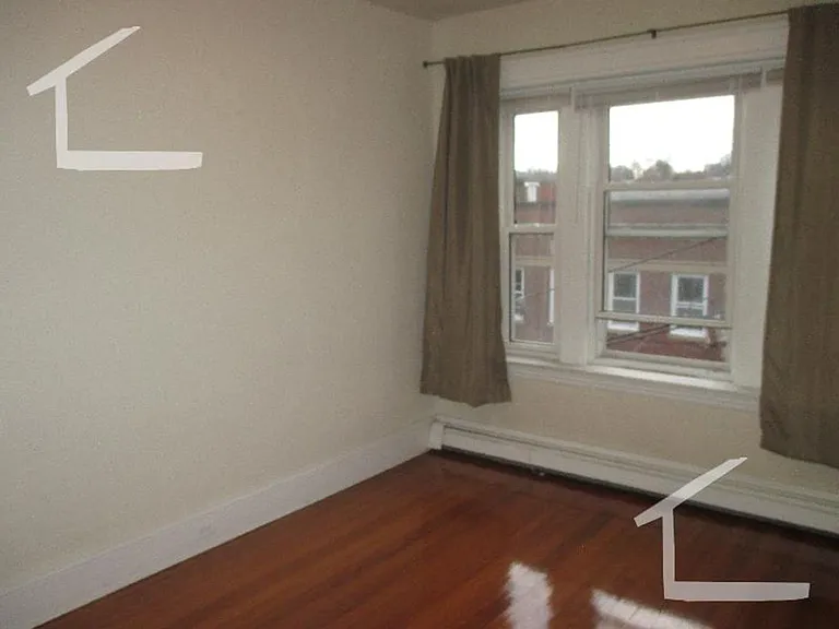 190 Winthrop Rd #32 — Photo 17