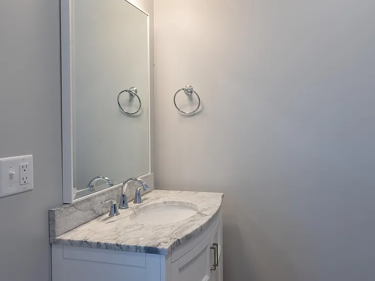 1015 Sigsbee St SE #1 — Photo 1