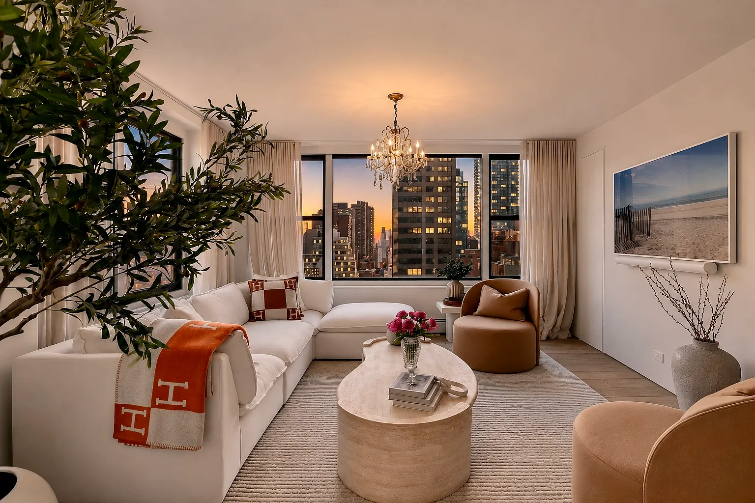 117 East 57th Street — Photo 2