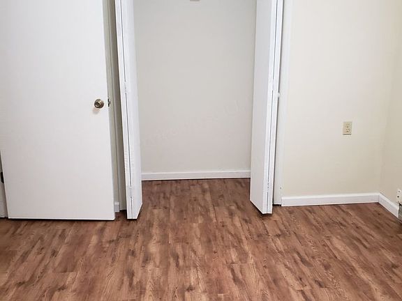 4th image of 200 Church St #35