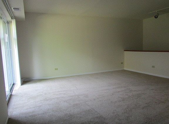 3rd image of 929 Buccaneer Dr APT 1