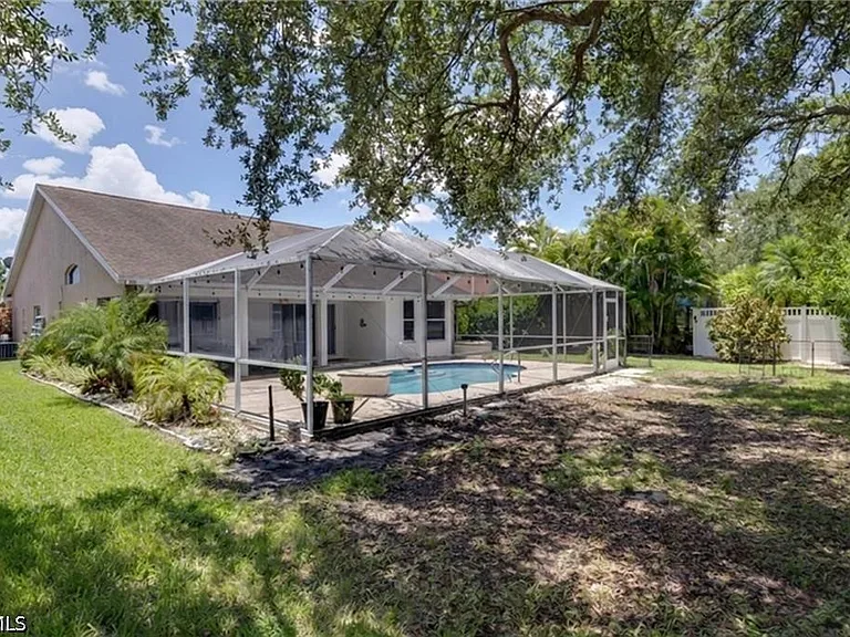 17791 Castle Harbor Dr — Photo 21