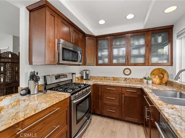 43 Lemon Grv, Irvine, CA 92618