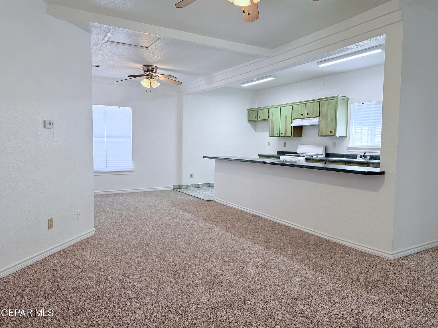 3 bed, 1.5 bath, 1159 sqft, $1,550 — Photo 4