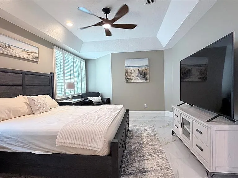 218 Sand Key Estates Dr — Photo 28