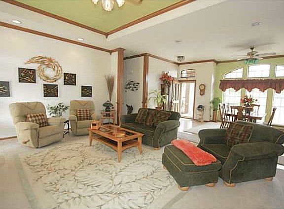www.Edmond4Rent.com - 9650 Skyridge Dr