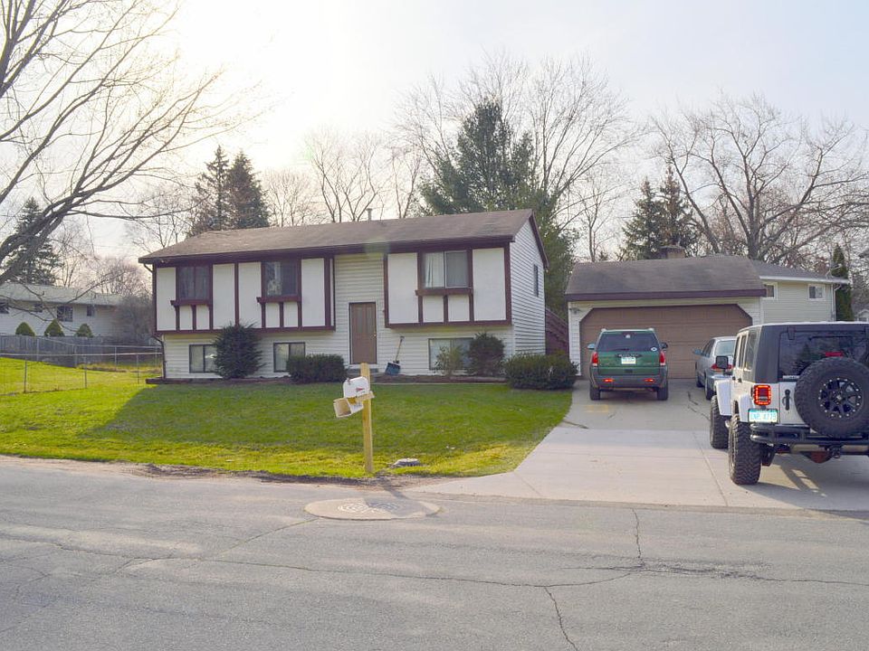 2nd image of 2632 Colton Ave SE