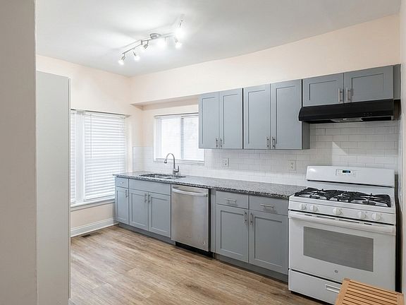 5th image of 1228 Oak Ave #1M
