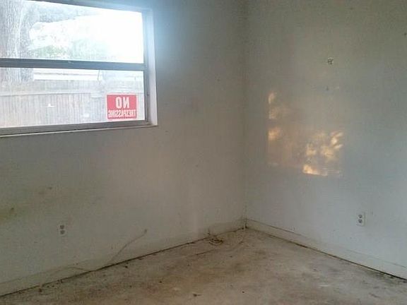 4th image of 6491 64th Ave N