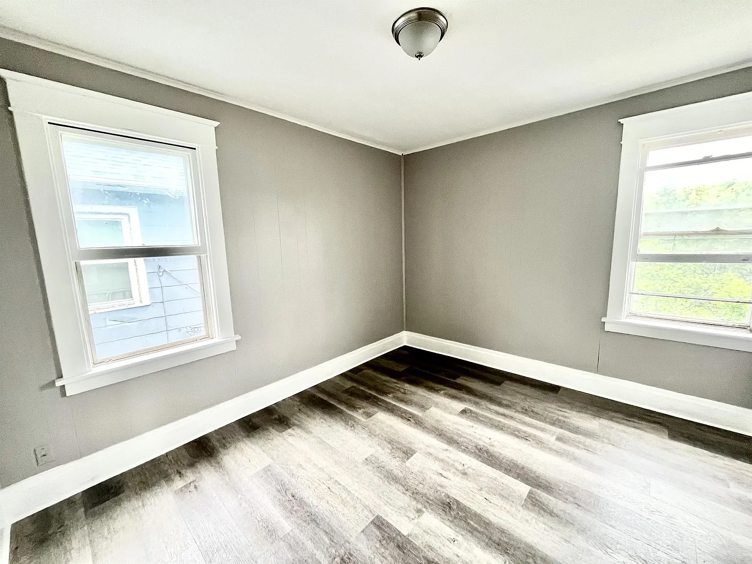 122 Lincoln Boulevard - Upper — Photo 3