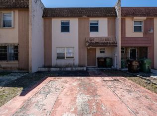860 W 81st Pl, Hialeah, FL 33014