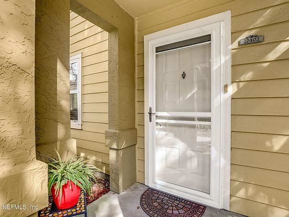 5th image of 27 ARBOR CLUB Drive #102