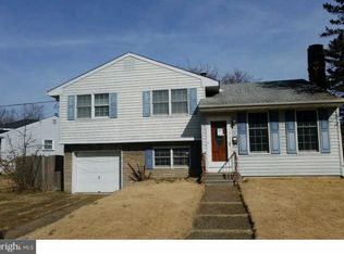 17 Reeves Rd, West Deptford, NJ 08096