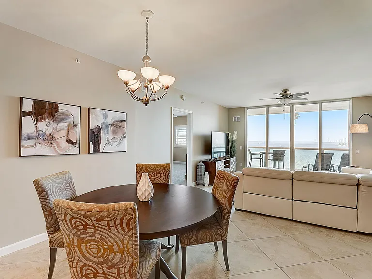 2650 Lake Shore Dr #804 — Photo 10