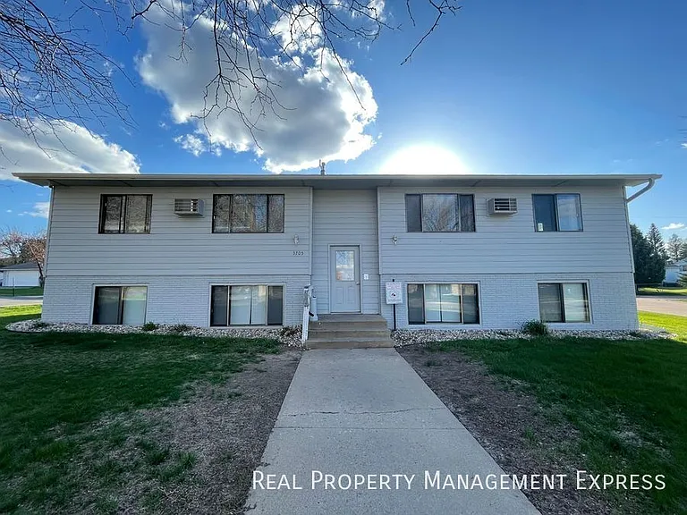 3711 S Cathy Ave #4 — Photo 16