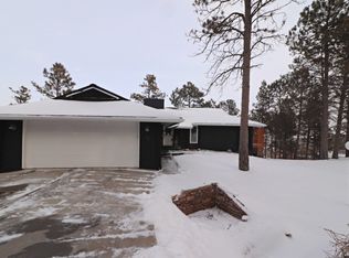 2114 Cedar Dr, Rapid City, SD 57702