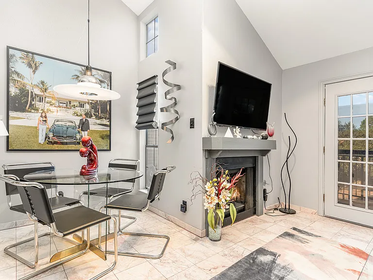 8611 Datapoint Dr #12 — Photo 5