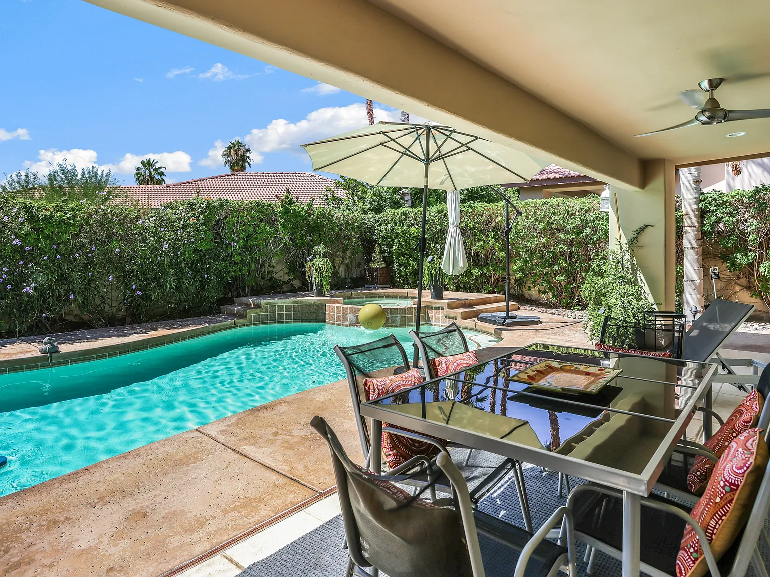 3 bed, 2234 sqft, $5,300 — Photo 4