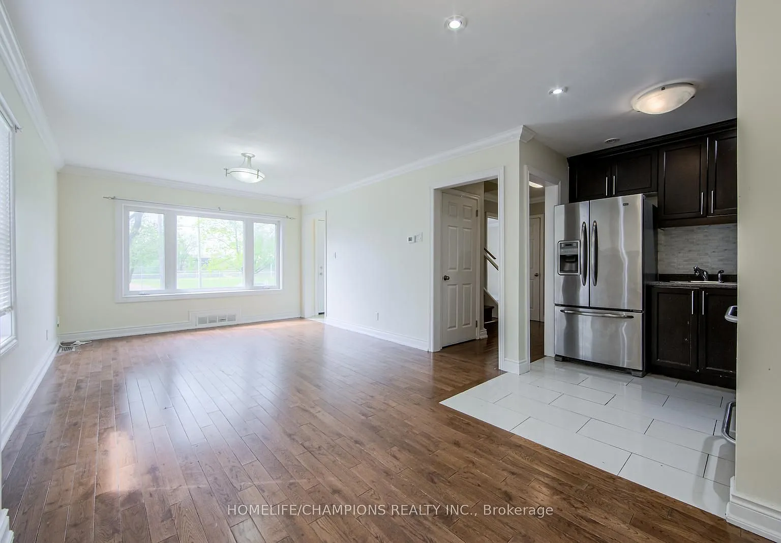 4 bed, $3,300 — Photo 2