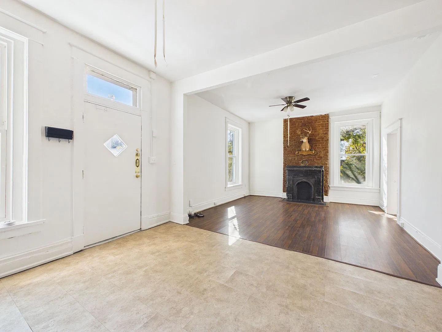 4 bed, 2.0 bath, 3575 sqft, $3,300 — Photo 4