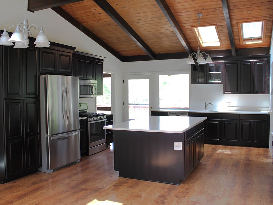 BRAND NEW KITCHEN
