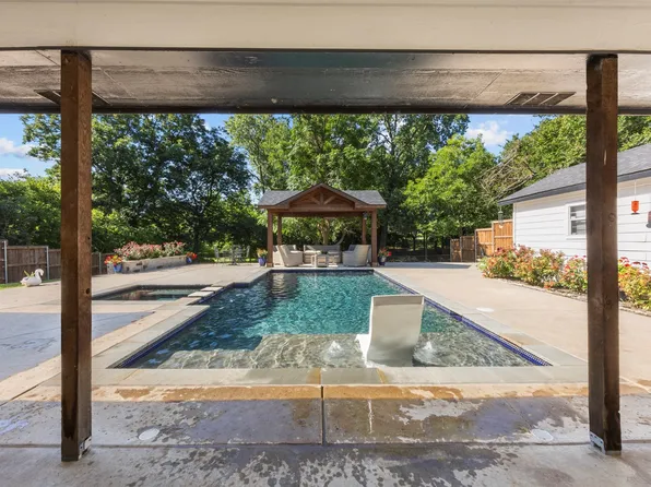 412 Muskingum Rd, Waxahachie, TX 75165