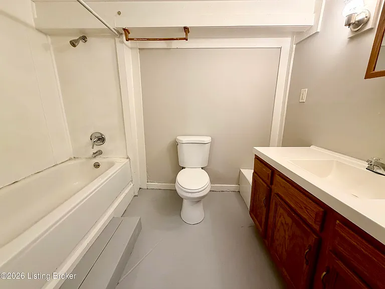 2032 Culbertson Ave #6 — Photo 4