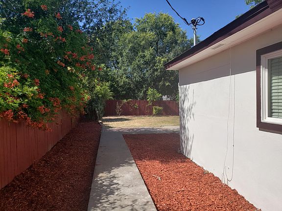 2nd image of 2929 Hurley Way