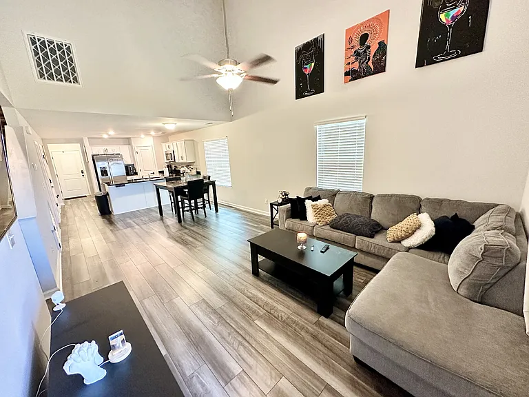 409 Eclipse Ln — Photo 11