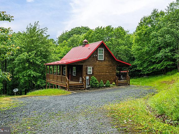 2nd image of 255 Deer Pass Ln