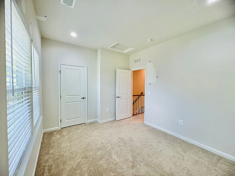 18374 Reaper Hill Ct — Photo 21