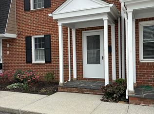 212 Academy St APT 3, Salem, VA 24153