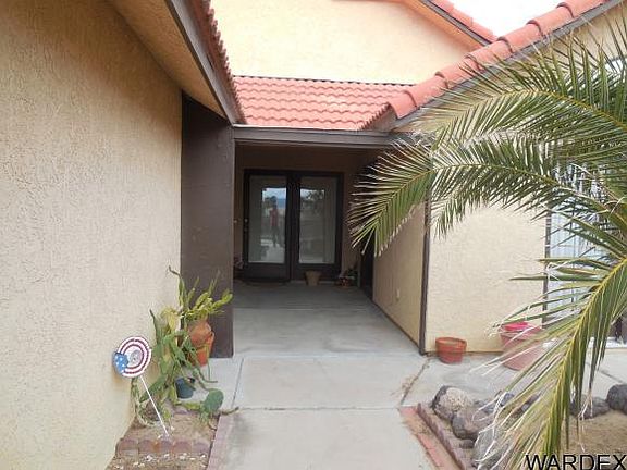 2nd image of 1855 E La Entrada Pl