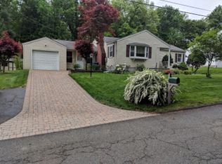 70 Mount Pleasant Ave, West Springfield, MA 01089