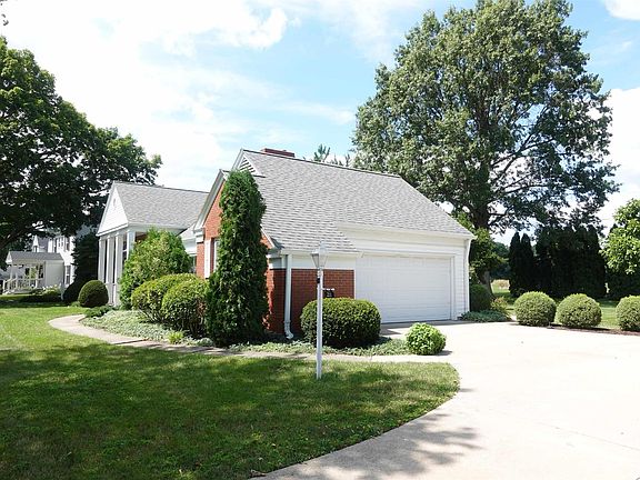 5th image of 211 Circle Dr
