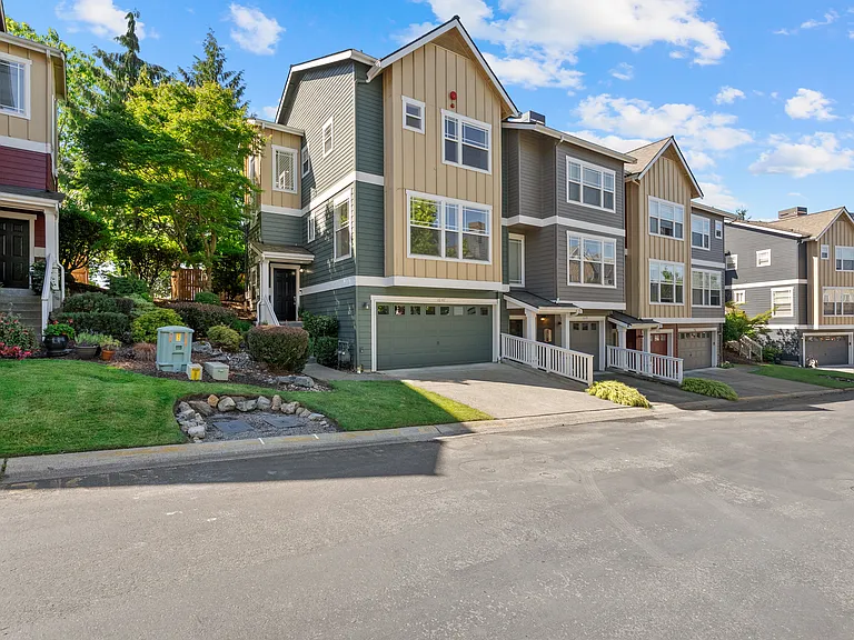16147 NE 90th Way — Photo 27