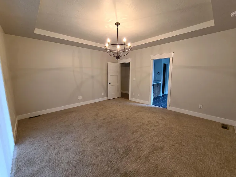 409 S Hamlin Ln — Photo 35