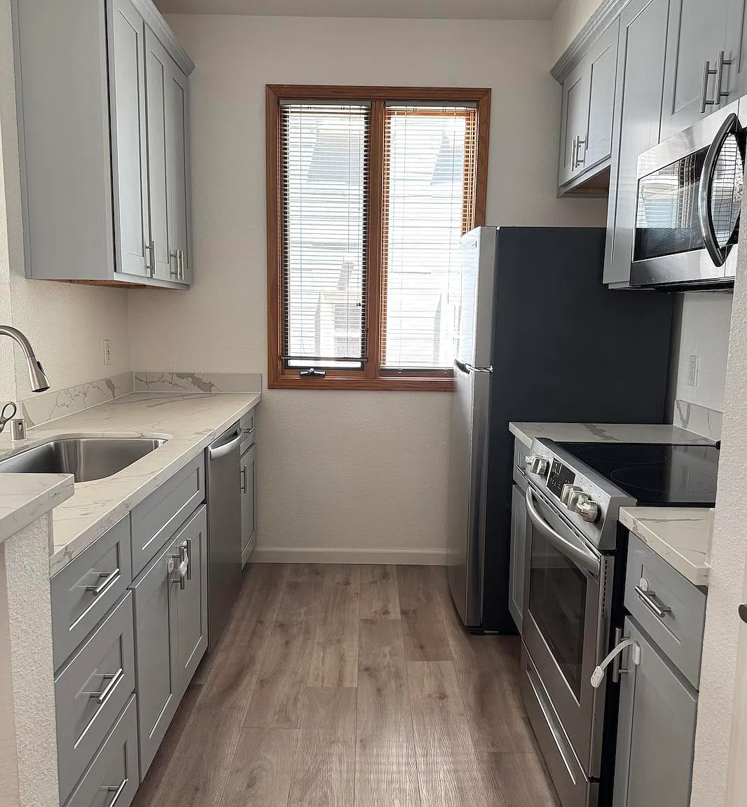 2 bed, 791 sqft, $3,625 — Photo 1