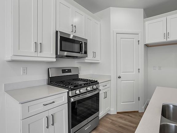 Photo is representational of the floor plan only, not specific listing. Contact agent for details