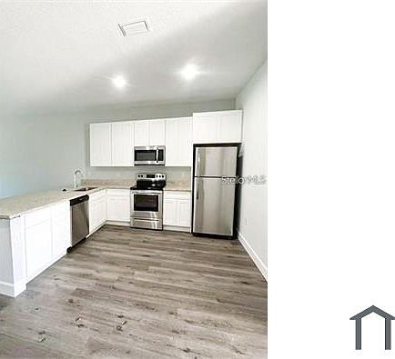 4th image of 9425 Agate St #9425