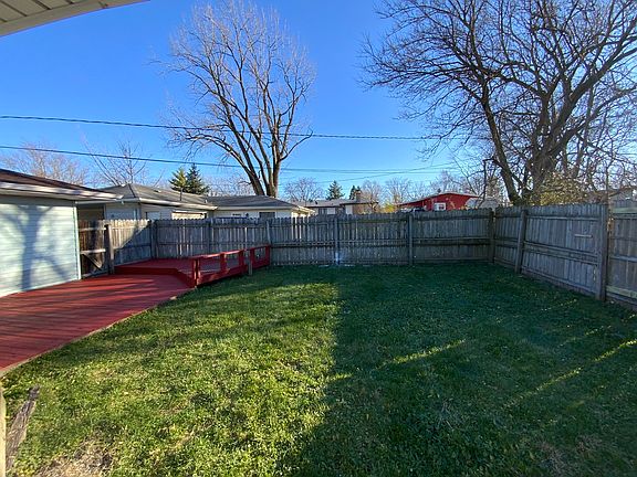 2nd image of 448 Shabbona Dr
