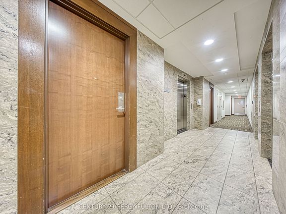 5th image of 181 Village Green Sq #116