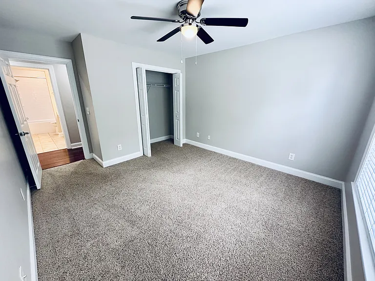 3571 Brampton Dr — Photo 36