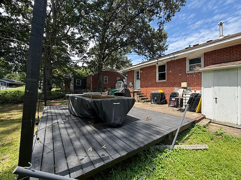 7715 Durvin Dr — Photo 37