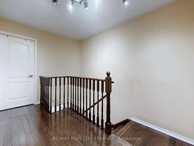 16 Edison Way — Photo 15