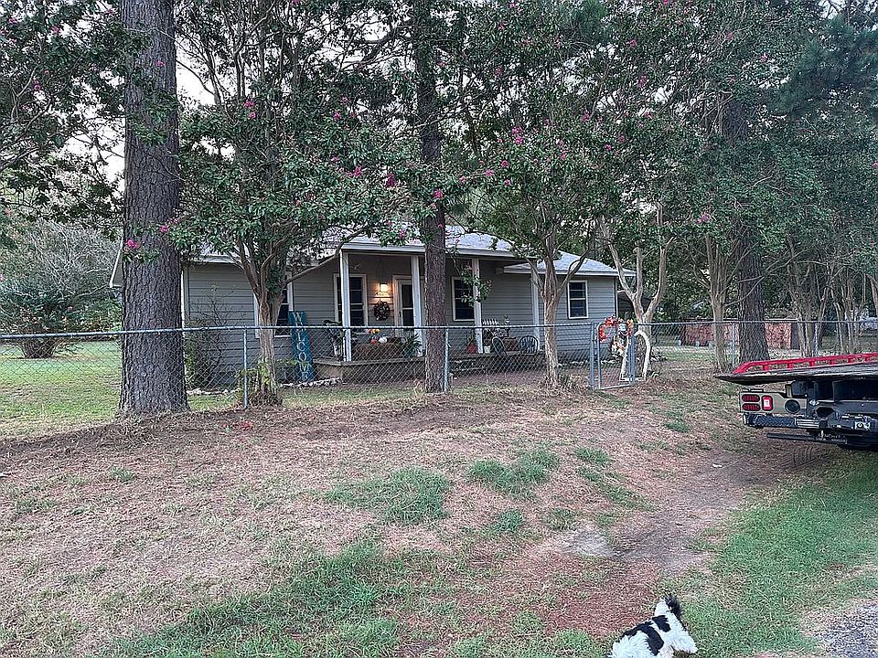 2nd image of 550 20th St NW