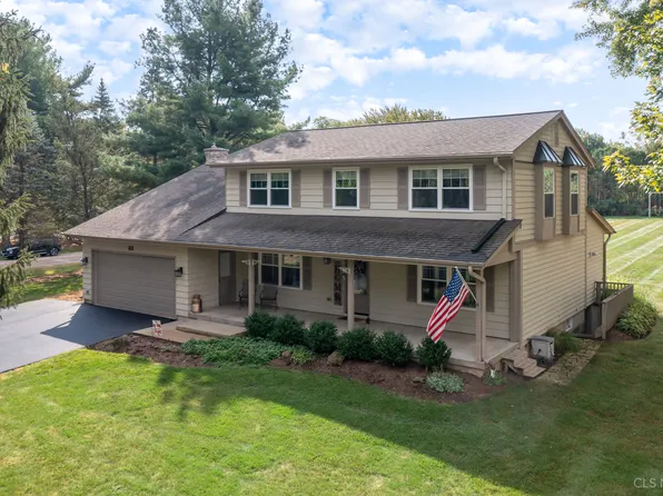 205 Machelle Dr, Cary, IL 60013