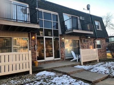 9986 S 84th Ter APT 101, Palos Hills, IL, 60465