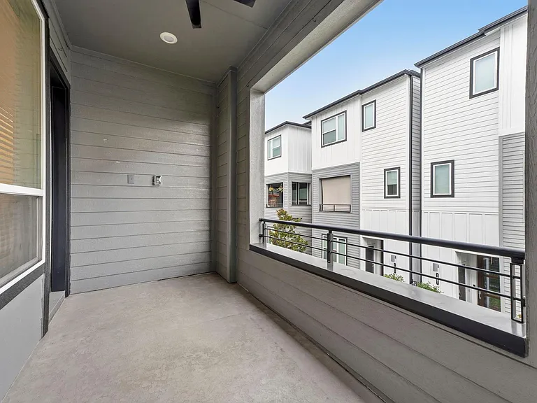 1047 Timbergrove Yards Ln — Photo 18